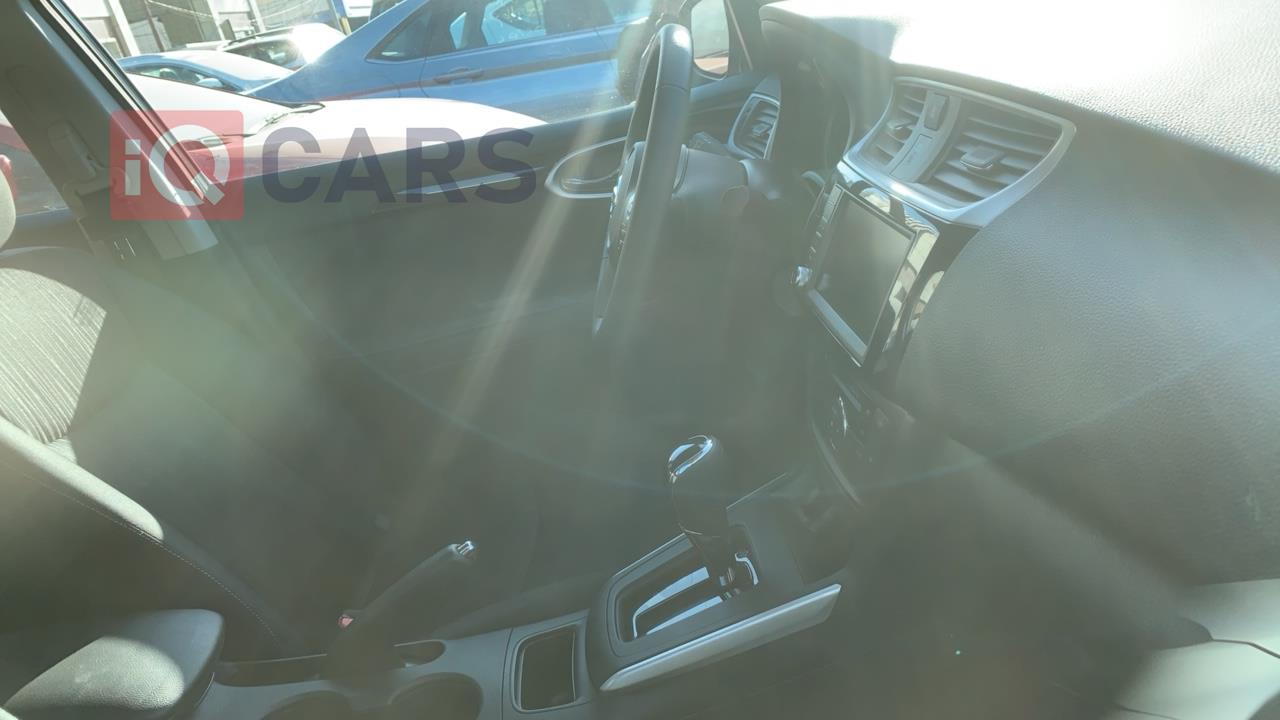 Nissan Sentra